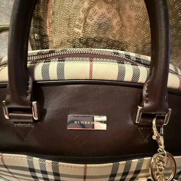 Burberry Cream and Brown Satchel with Iconic Design - Picture 2 of 10
